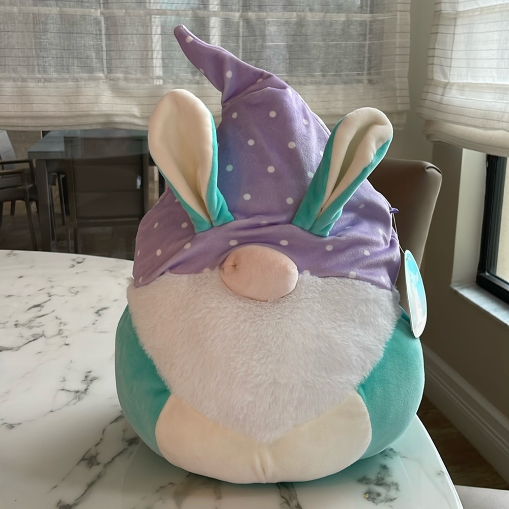 Squishmallow 16” Maddox the Gnome.  Tag attached and in very good condition.
